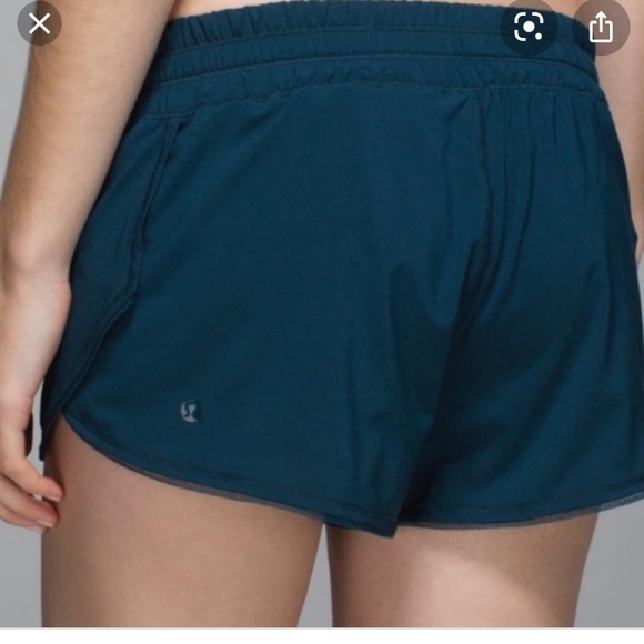 Lululemon sz 4 seek the heat short - Picture 5 of 6